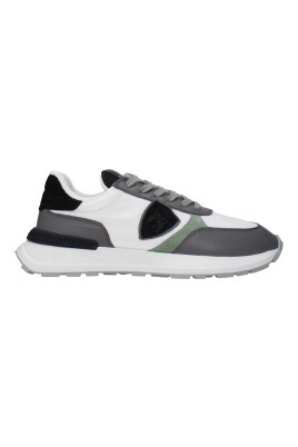 sneakers-blancs-en-tissu-bas