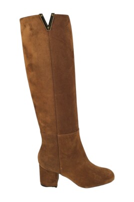 brown-leather-boots-with-metallic-detail