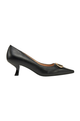 black-high-heel-shoes-elegant-style