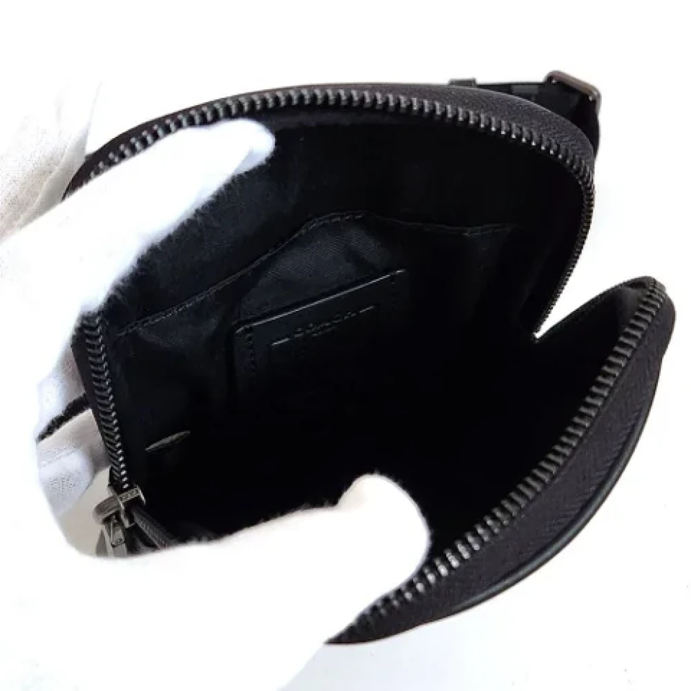 Coach Pre-owned Fabric shoulder-bags Black Dames