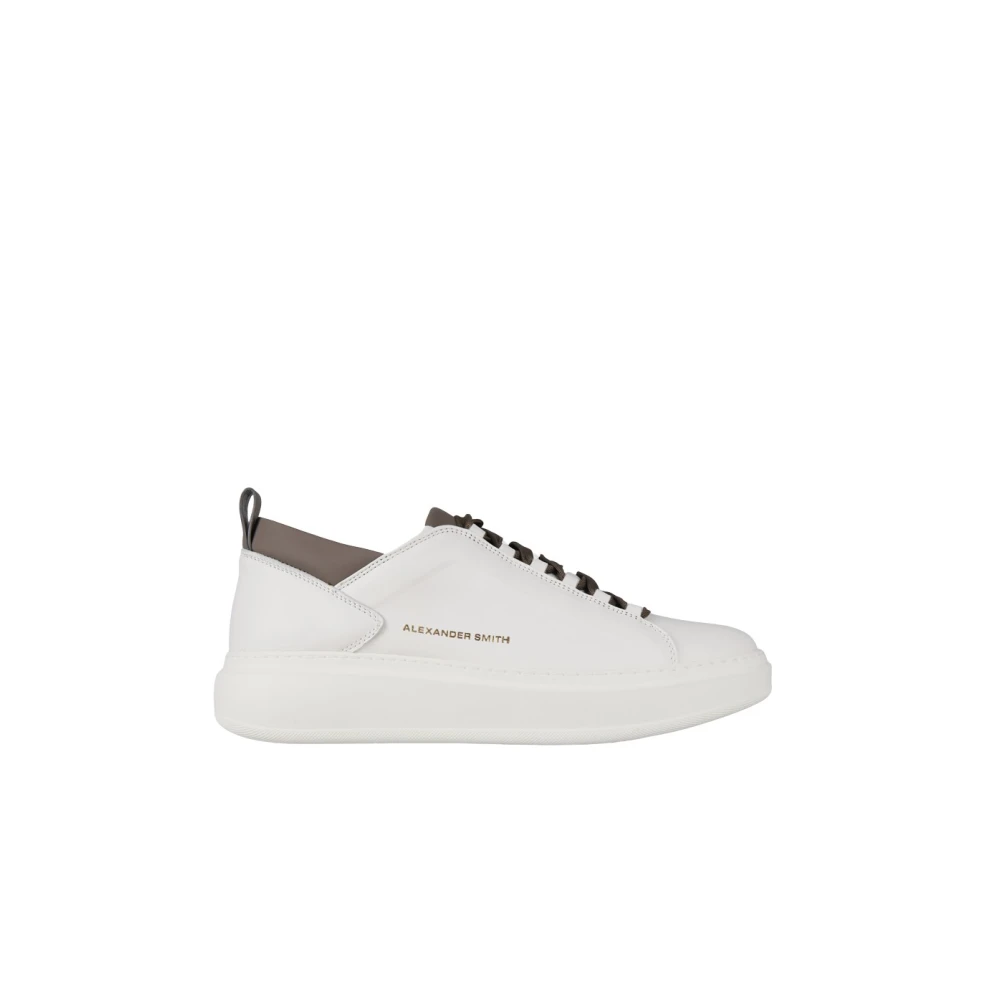 Alexander Smith Wembley Uomo Hoge frequentie in zacht leer met bruine details Heren Schoenen Wit