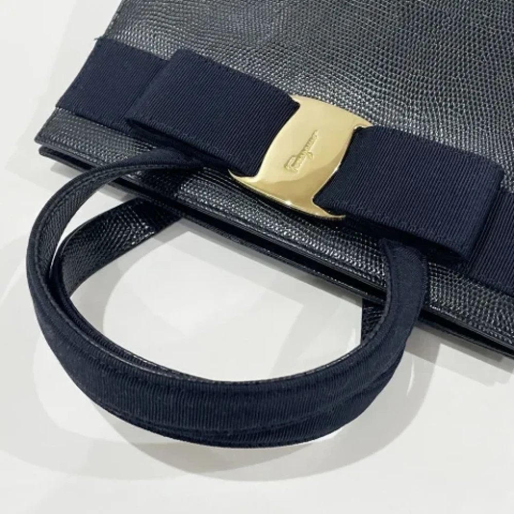 Salvatore Ferragamo Pre-owned Leather handbags Blue Dames