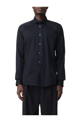 black-longsleeve-shirt
