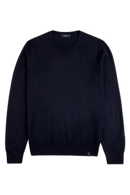 round-neck-knitwear