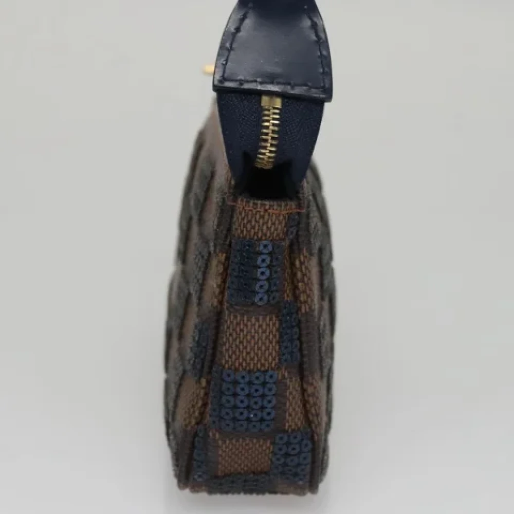 Louis Vuitton Vintage Pre-owned Canvas pouches Brown Dames