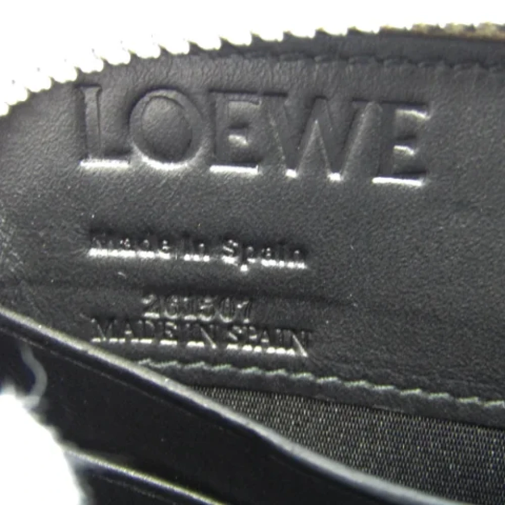 Loewe Pre-owned Leather wallets Gray Dames