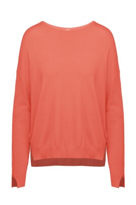 boat-neck-top-with-slits