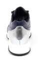 chaussures-interactives-argent-avec-couture-h