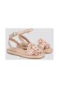 sandales-plates-en-raphia-torchon