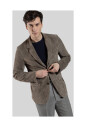 blazer-en-daim-leger-avec-poitrine-unique