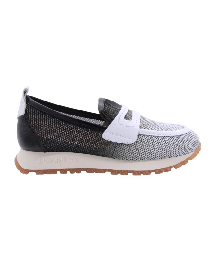 cross-mocassin-shoes