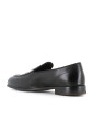 sandales-noires-en-cuir-cloute