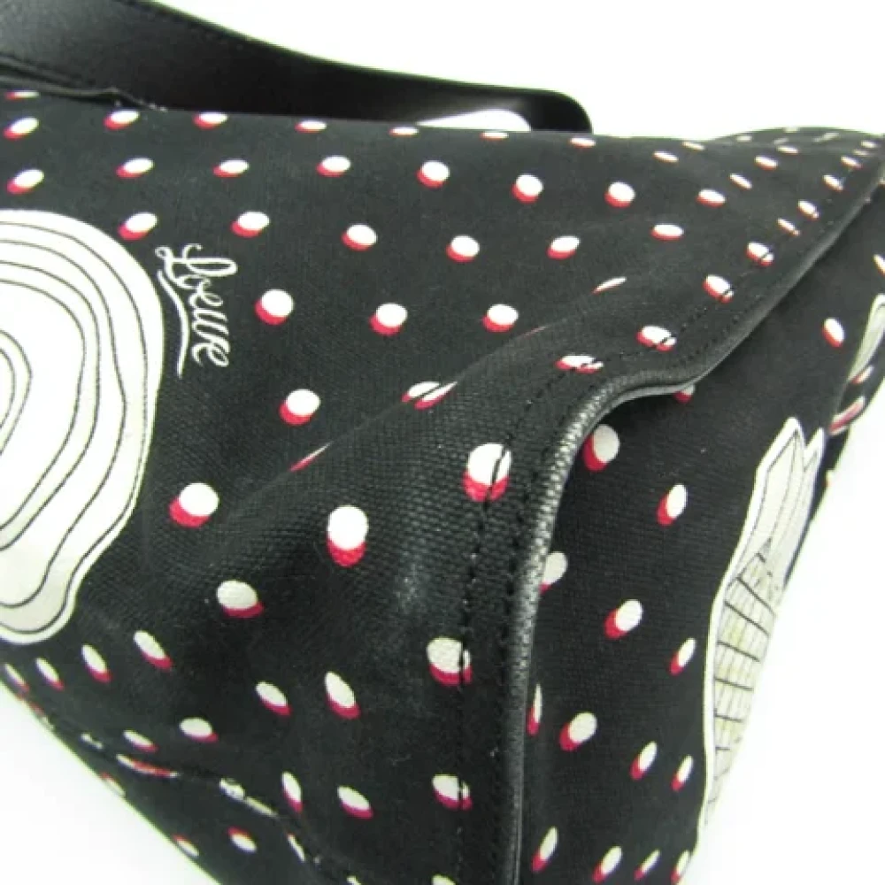 Loewe Pre-owned Canvas shoulder-bags Black Dames