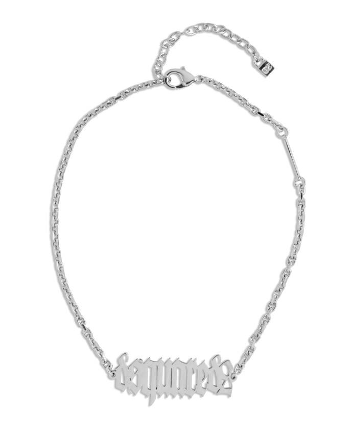 collier-gothique-avec-detail-logo