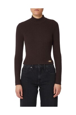 brun-ribbstickad-turtlenecktroja