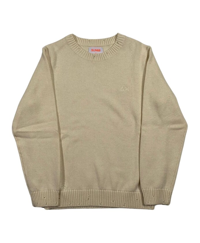 enfant-pull-creme-avec-detail-dechire
