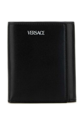 classic-black-leather-wallet