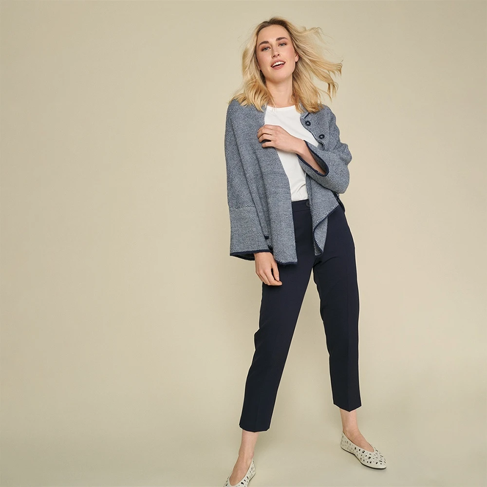 Marie Méro Blauwe Button-Down Cape met Opstaande Kraag Blue Dames