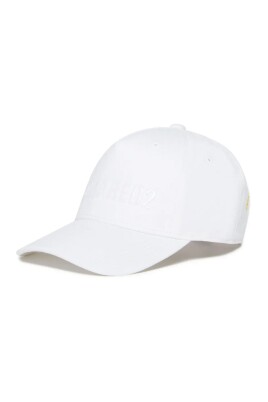 white-baseball-cap-with-curved-visor