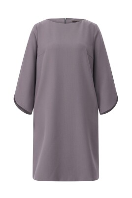 robe-midi-a-manche-asymetrique