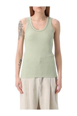 sophisticated-crew-neck-t-shirt
