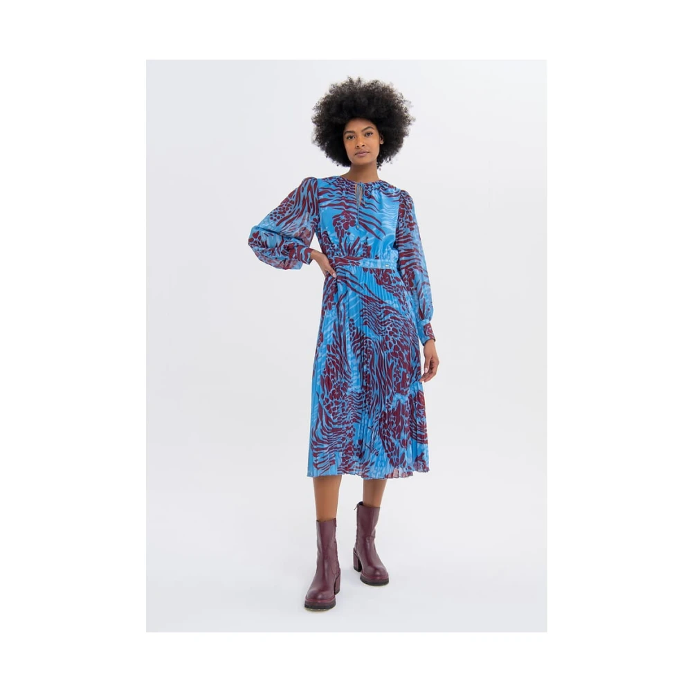 Fracomina Lange jurk met dierenprint druppelvormige halslijn en rits Blue Dames