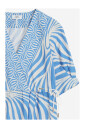 robe-elegante-avec-decollete-en-v-et-fronces