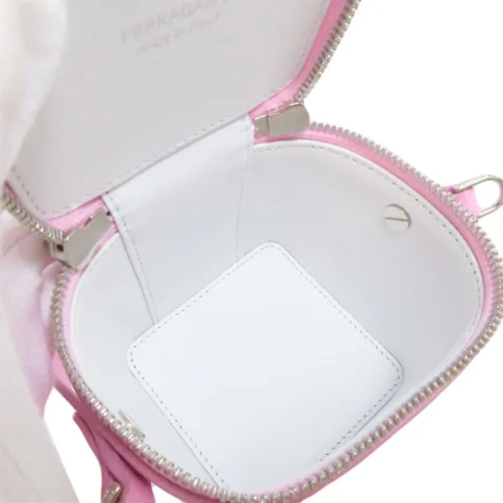 Salvatore Ferragamo Pre-owned Leather handbags Pink Dames