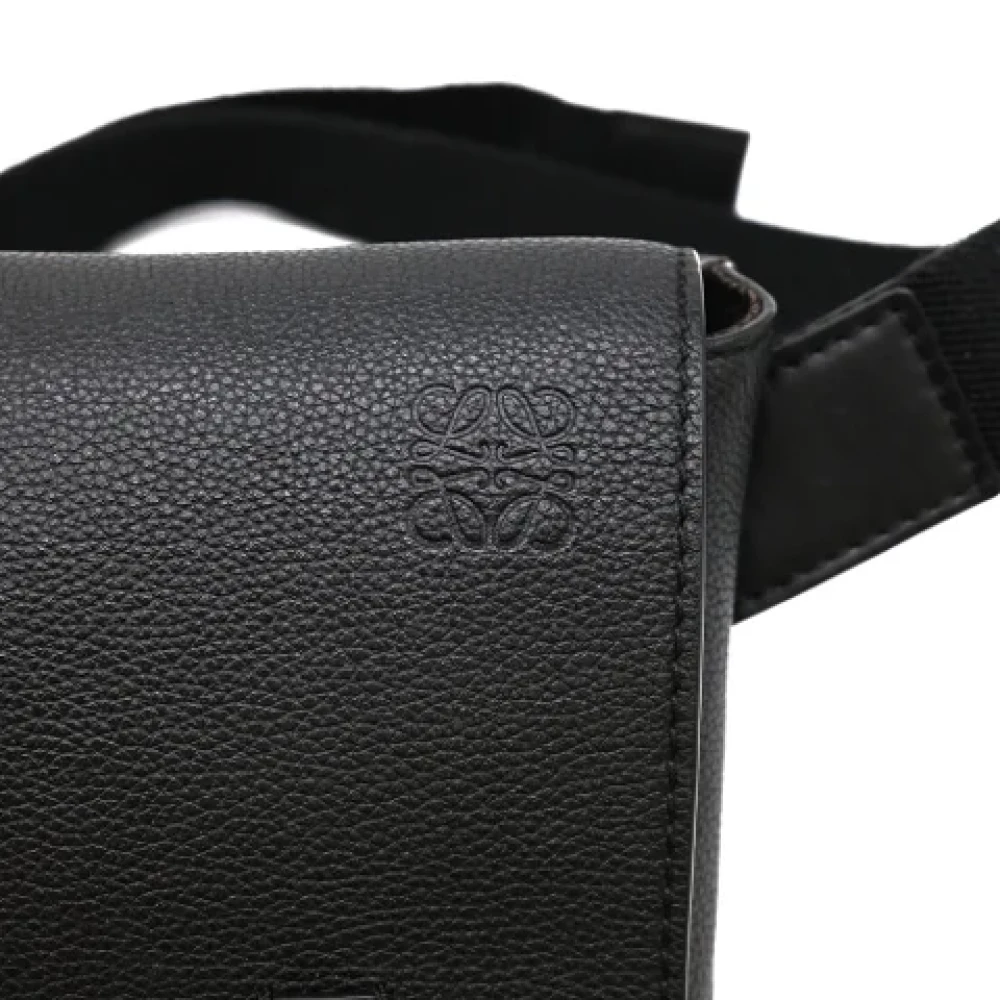 Loewe Pre-owned Leather crossbody-bags Black Dames