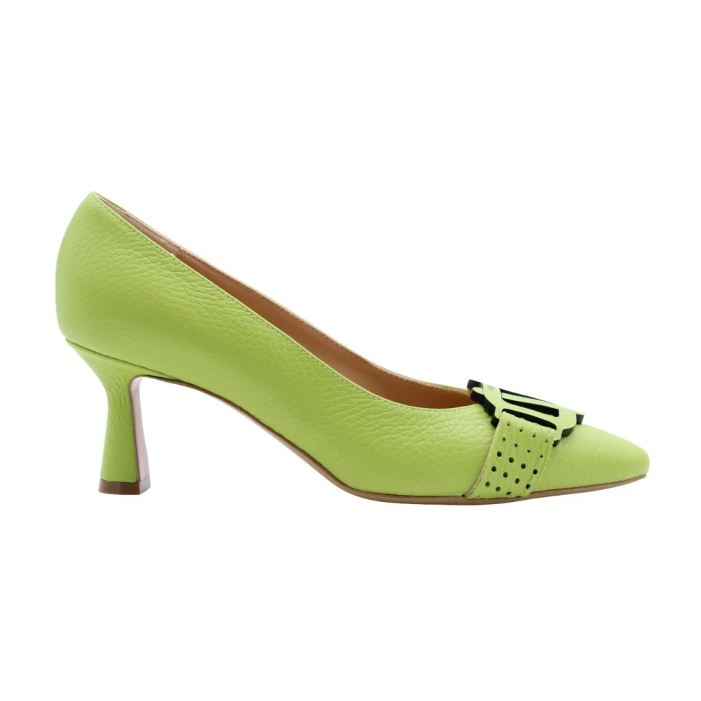 Voltan Pumps Green, Dam