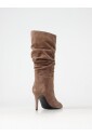 bottes-slouch-en-daim-noir-au-genou