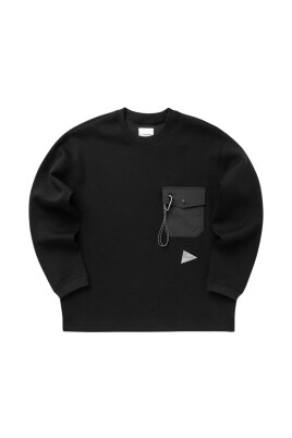 minimalist-black-sweater