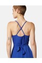 robe-longue-avec-decollete-en-v-et-bretelles-croisees-dans-le-dos