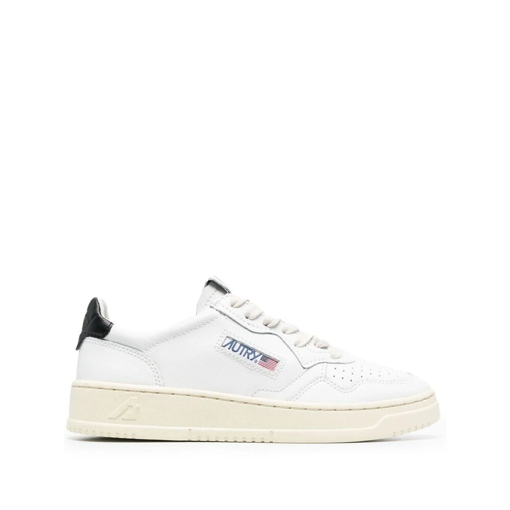 Autry Medalist Low Trainers - Female - Sneakers - Black - 3 Uk - Shoes