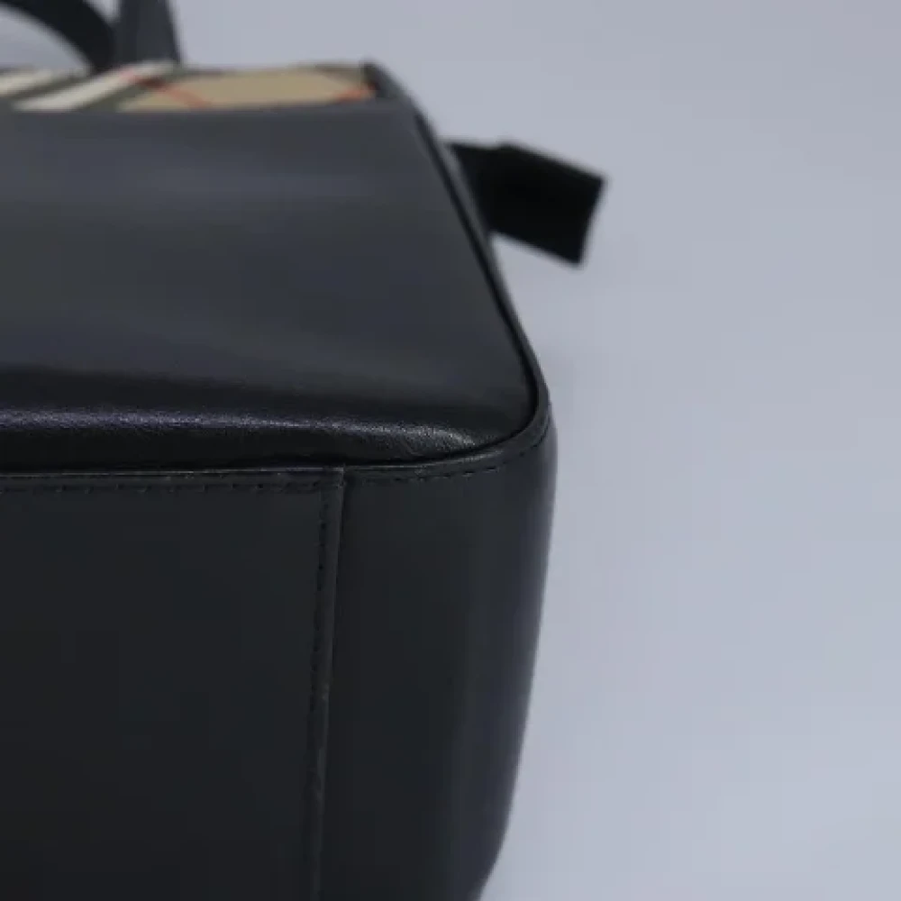 Burberry Vintage Pre-owned Leather handbags Black Dames