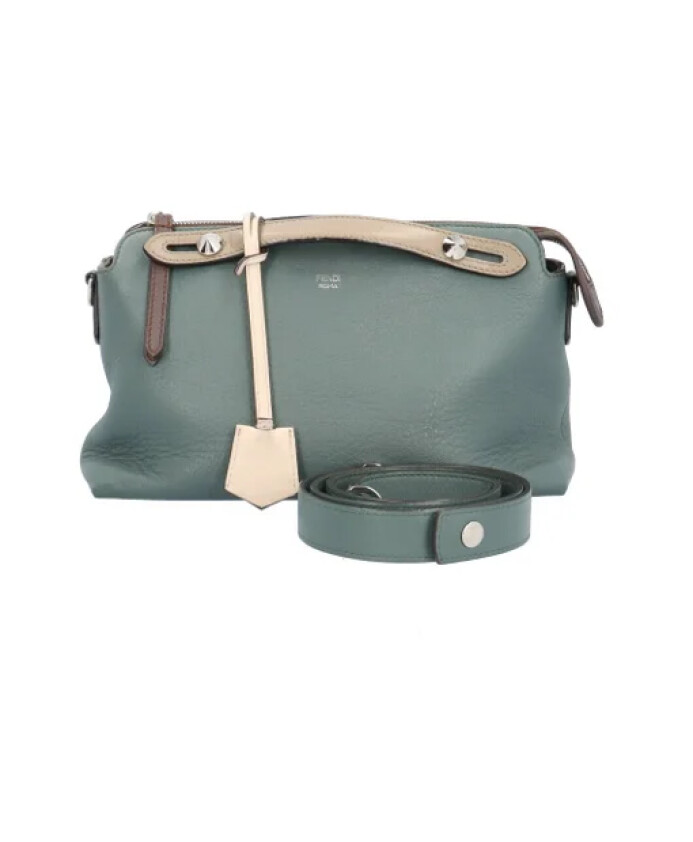 pre-owned-cuir-sacs-fendi