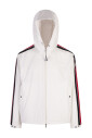 manteau-en-polyester-blanc