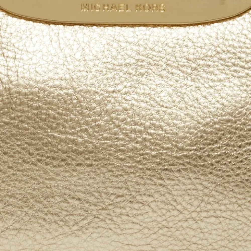 Michael Kors Pre-owned Leather handbags Yellow Dames