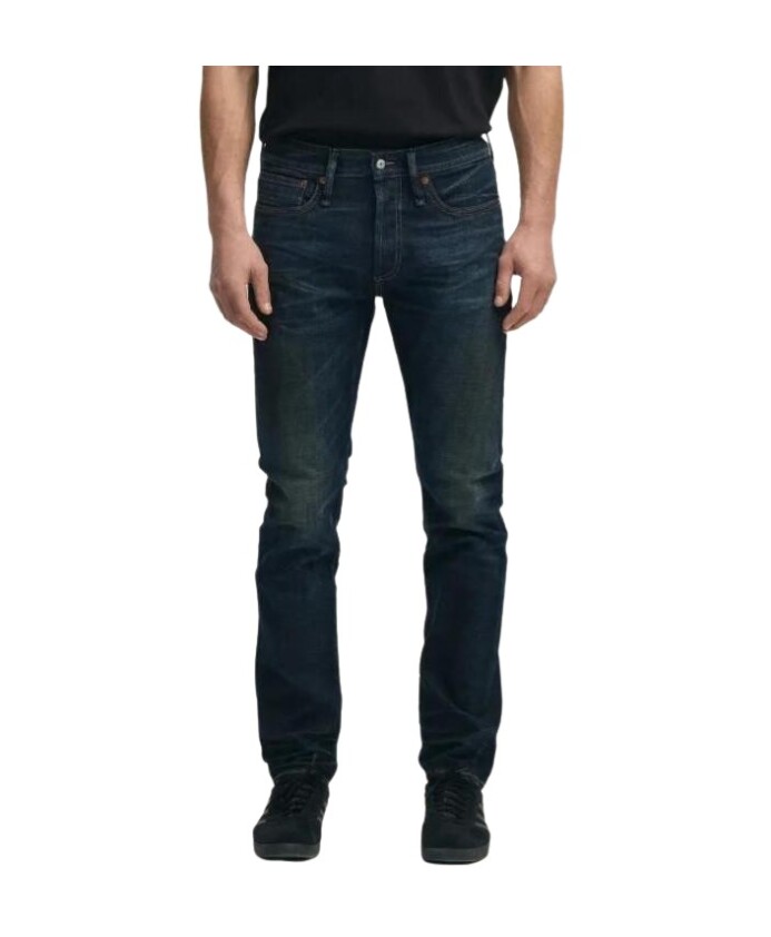 jeans-raffines-au-style-intemporel