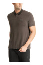 plain-polo-shirt-with-logo-detail