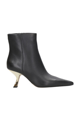 bottines-noires-en-cuir-pointues