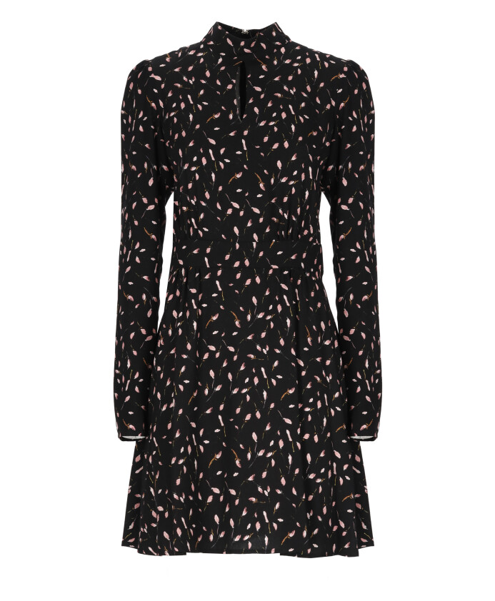 robe-noire-en-viscose-avec-detail-decoupe