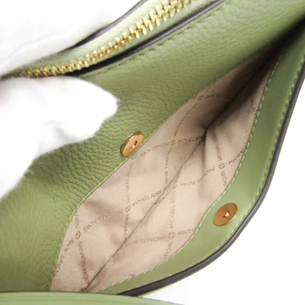 Michael Kors Pre-owned Leather shoulder-bags Green Dames
