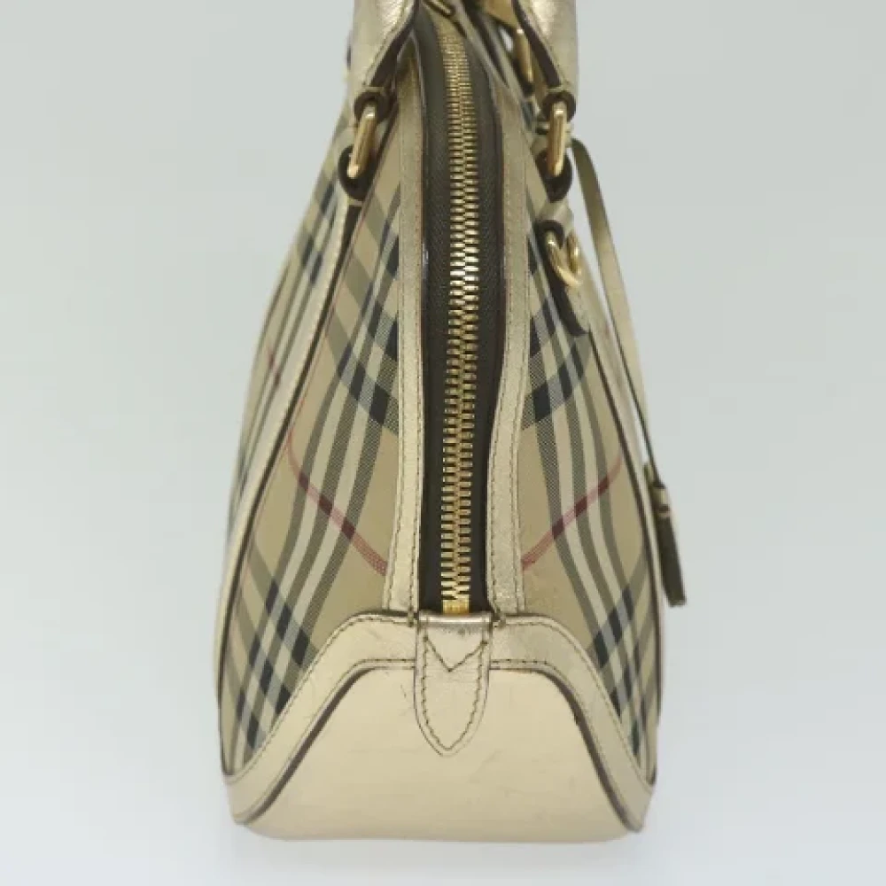 Burberry Vintage Pre-owned Nylon handbags Beige Dames
