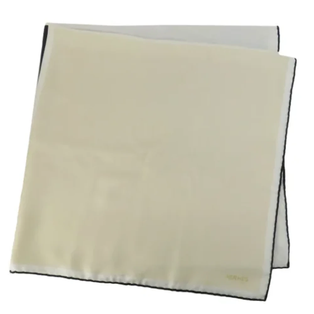 Hermès Vintage Pre-owned Silk scarves White Dames