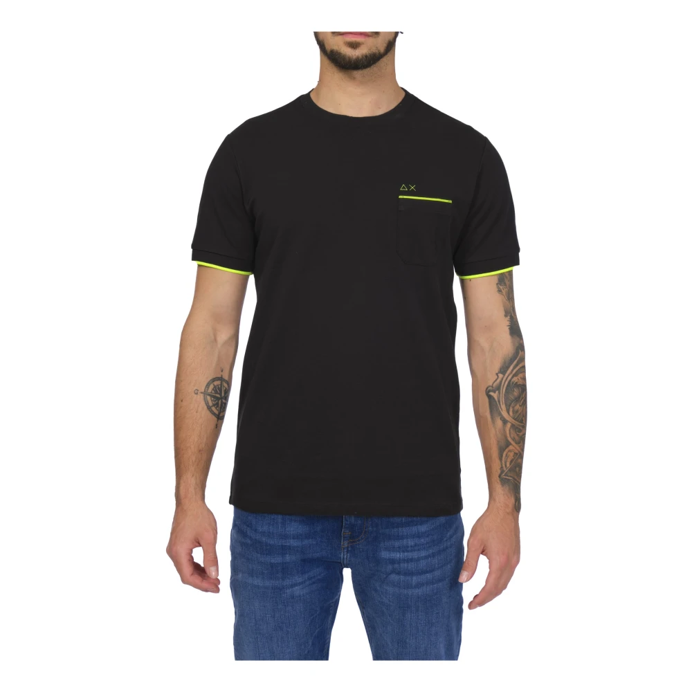 Sun68 Heren Zwart T-shirt met Strepen en Fluorescerende Zak Black Heren