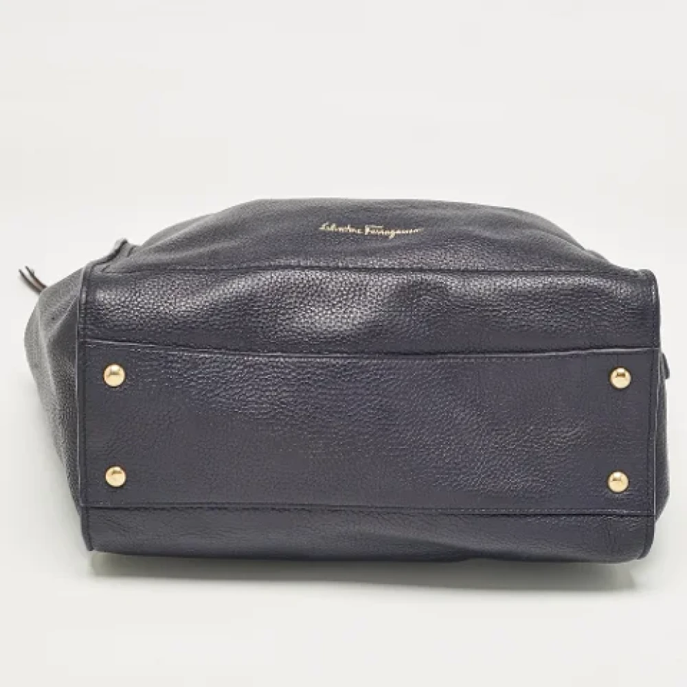 Salvatore Ferragamo Pre-owned Leather totes Black Dames