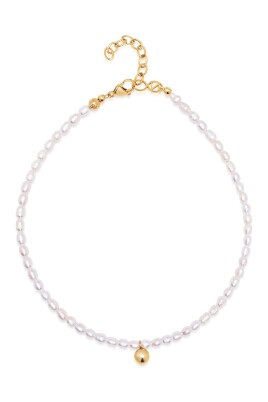 womenand-39-s-pearl-choker-with-gold-sphere-pendant
