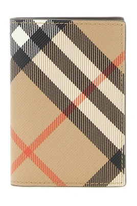 Vikbar korthållare
