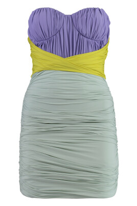 robe-drapee-avec-armatures